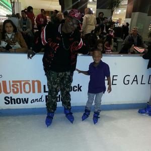 Meet your Posher, Levi